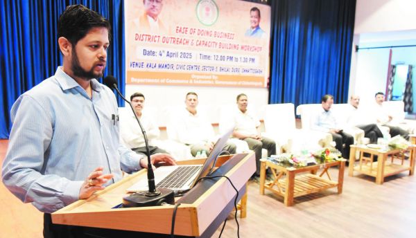 देश और प्रदेश के विकास में उद्योग का महत्वपूर्ण योगदान-कलेक्टर