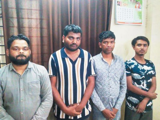 आरवी ग्रुप धोखाधड़ी, दो युवती समेत आधा दर्जन गिरफ्तार