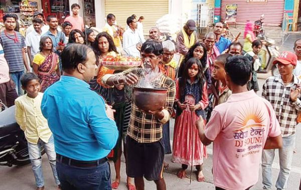 चैत्र नवरात्रि की भक्ति में डूबा नगर, मंदिरों में गूंजे जयकारे