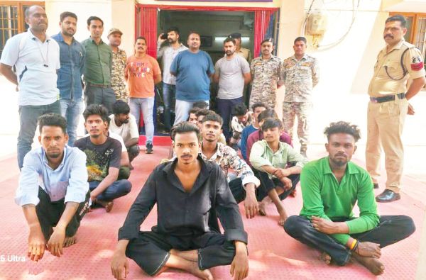 रामनवमी शोभायात्रा में अपराध रोकने पुलिस  ने 15 गुंडा-बदमाशों को रिमांड पर भेजा