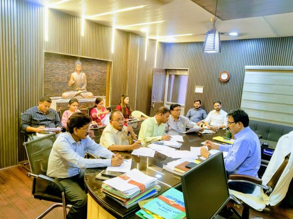  डामरीकरण जल्द कराएं  चालू, जारी होगी नोटिस