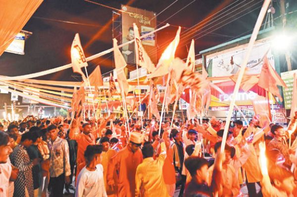 जय श्रीराम के जयकारों से गूंजा शहर रामनवमी पर निकली बाइक रैली