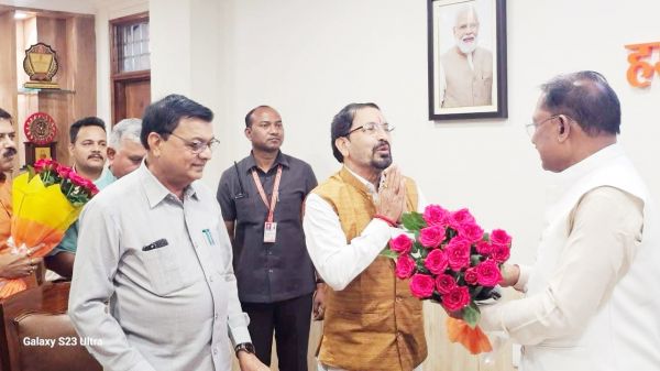 योगेश ने सीएम व विस  अध्यक्ष से की मुलाकात