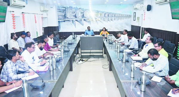 आश्रम-छात्रावासों के संचालन में लापरवाही बरतने वाले अधीक्षकों पर होगी कार्रवाई