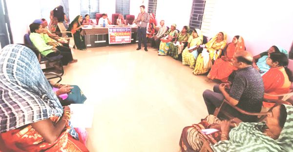 भारती विवि की कोनारी व पीसेगांव में ग्रामसभा