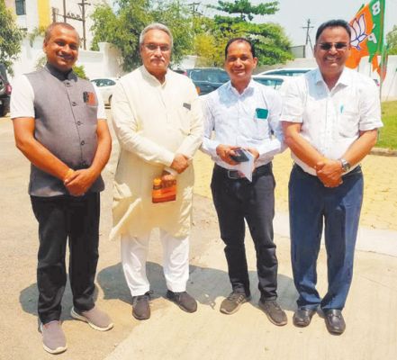 राम प्रताप के शपथ ग्रहण में शामिल हुए भाजपाई