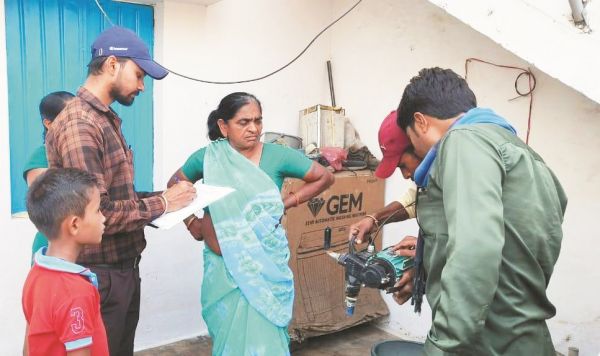 निरीक्षण के दौरान 10 टुल्लू पंप जब्त