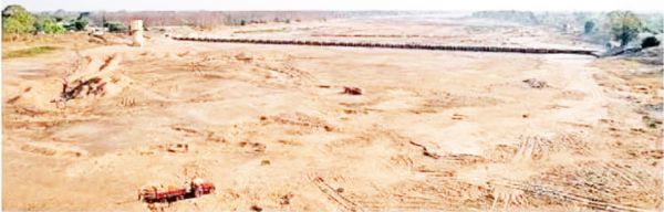 महानदी पर अवैध रेत खनन