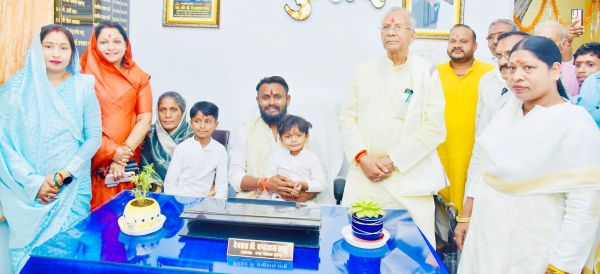 कुरुद नपं उपाध्यक्ष ने पद संभाला, पूर्व गृह मंत्री ताम्रध्वज साहू शामिल हुए