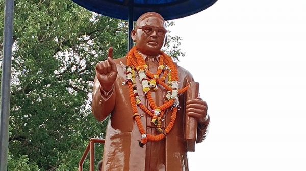 बौद्ध विहारों में पूजे गए डॉ. अम्बेडकर
