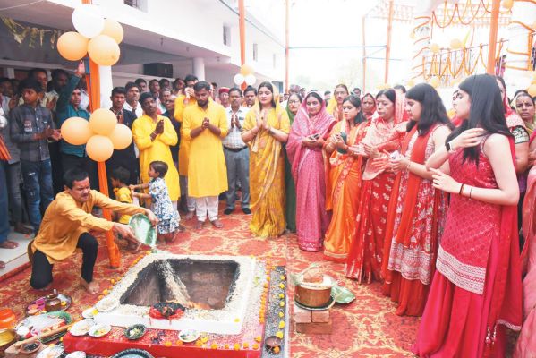 रणवीरपुर में शीतला माता मंदिर की प्राचीन मूर्ति का नूतन मंदिर में प्रतिस्थापना