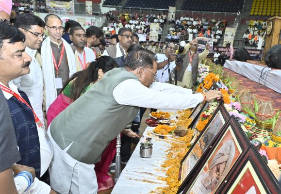 सीएम साय मनवा कुर्मी क्षत्रिय समाज के महाअधिवेशन में हुए शामिल