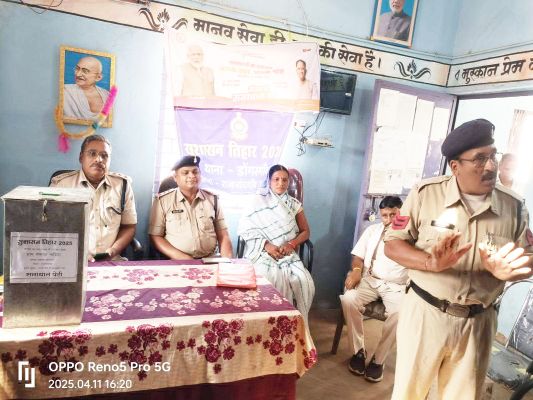 पुलिस गांव- शहर में चौपाल लगाकर कर रही त्वरित कार्रवाई