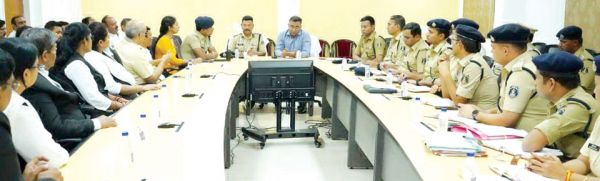 पुलिस और अभियोजन अधिकारी समन्वय से केस लड़ें-आईजी