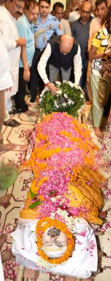 डेका, साय, रमन और मंत्रियों की दिनेश को श्रद्धांजलि
