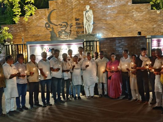 पहलगाम आतंकी हमला, कांग्रेसियों ने दी मृतकों को श्रद्धांजलि