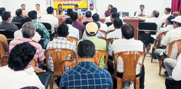 शिक्षा समिति की बैठक में दिए कई निर्देश