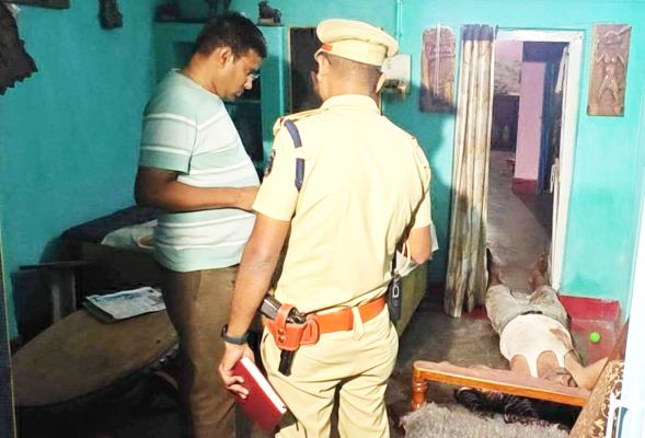 राजातालाब कुंद्रापारा के एक घर में लाश मिली, हत्या की आशंका