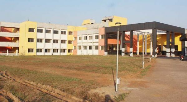 सिल्वर जुबली साल में अंतिम सांसें गिन रहा केआईटी, कई साल से कर्मियों को वेतन के लाले