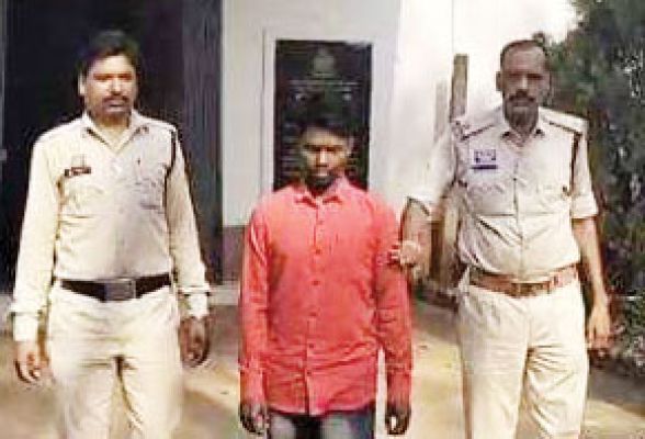 पिता की हत्या, फरार आरोपी बेटा गिरफ्तार
