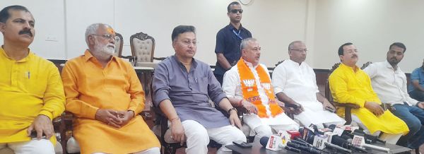 अंबिकापुर पहुंचे बिहार के पूर्व सांसद सुशील कुमार
