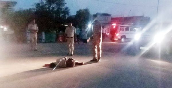 तेज रफ्तार बोलेरो ने बाइक सवार युवक को मारी टक्कर, मौत
