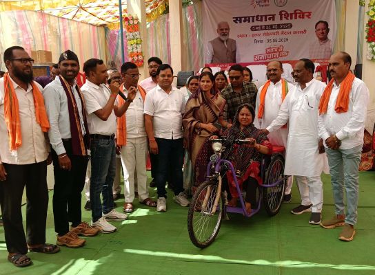 करमरी शिविर में समस्याओं का निराकरण