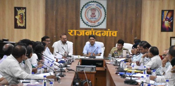समस्याओं के समाधान की दिशा में योजनाबद्ध तरीके से कार्य करने की जरूरत : चम्पावत