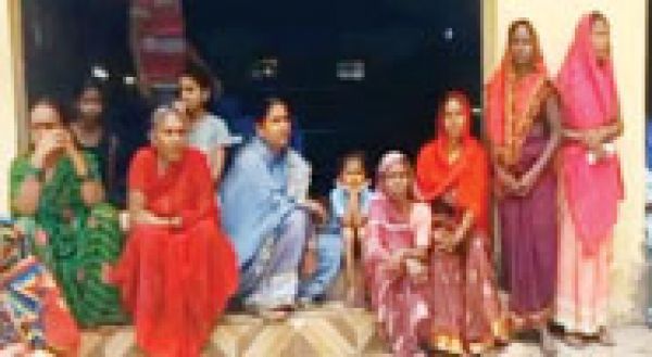 9 दिनों से गुरुद्वारा वार्ड के 400 घरों में पानी सप्लाई ठप, पानी टंकी के नीचे जताया विरोध
