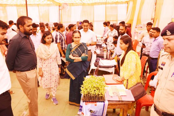 लीलर, भुसरेंगा में समाधान शिविर,   99 फीसदी आवेदनों का निराकरण