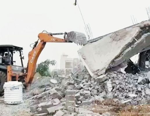 आरडीए की 20 एकड़ जमीन अपनी बताकर बेचा, दो फरार, प्रशासन ने सभी कब्जे तोड़े
