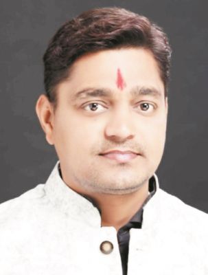 बिजली - पानी के लिए जनता  में हाहाकार - नीरज