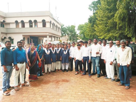 भाजयुमो महामंत्री ने की शराब दुकान हटाने की मांग