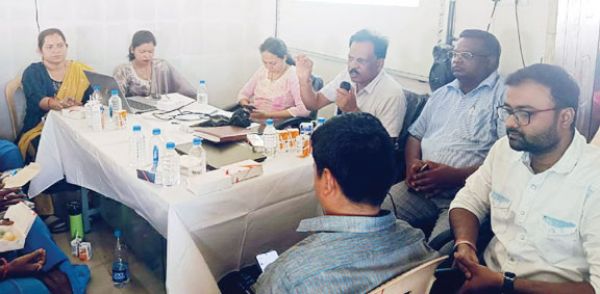 राजपुर में ब्लॉक स्तरीय स्वास्थ्य विभाग की समीक्षा बैठक