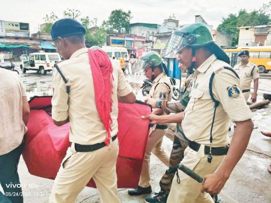 पुलिस ने किया मॉक ड्रिल