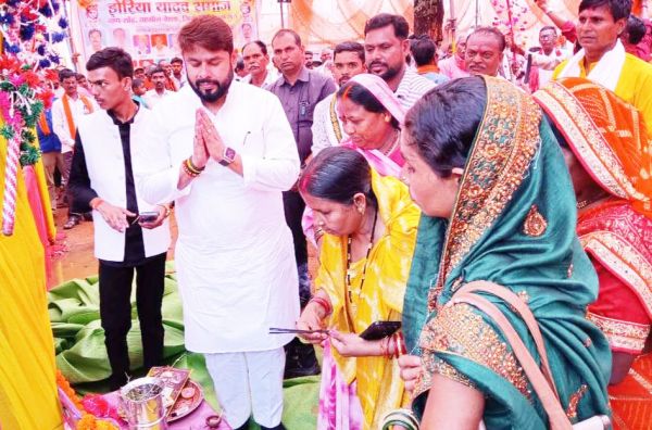  झेरिया यादव समाज सम्मेलन  में पहुंचे पूर्व विधायक छाबड़ा