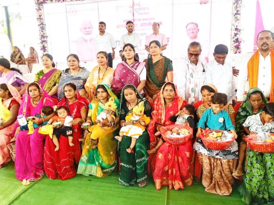 परसतराई में 4477, सिर्री के शिविर  में 7592 आवेदन मिले