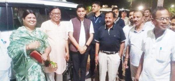 राजस्व मंत्री टंकराम वर्मा ने किया हैंडीक्राफ्ट बाजार का उद्घाटन