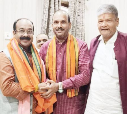 भाजपा नेता योगेश तिवारी के जन्मदिन पर रक्तदान समेत कई कार्यक्रम, बधाई देने तांता