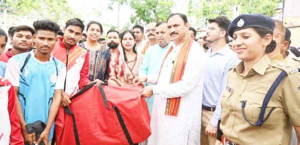 समस्याओं के त्वरित निराकरण होने से लोगों में सरकार के प्रति बढ़ा विश्वास-जायसवाल