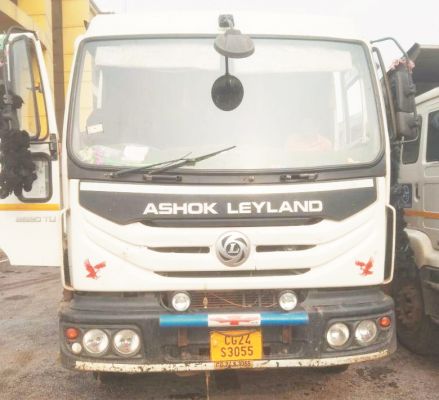 रेत का अवैध परिवहन, तीन हाईवा जब्त