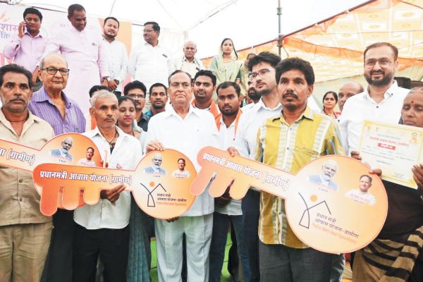  समाधान शिविर में 549 हितग्राही लाभान्वित