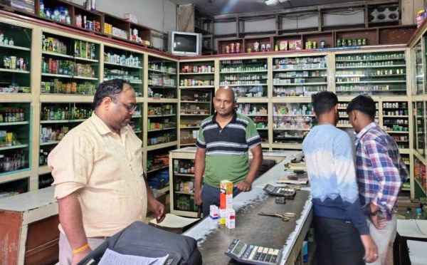  नशे की अवैध बिक्री रोकने दवा दुकानों में लगे सीसीटीवी कैमरे, एक स्टोर को नोटिस