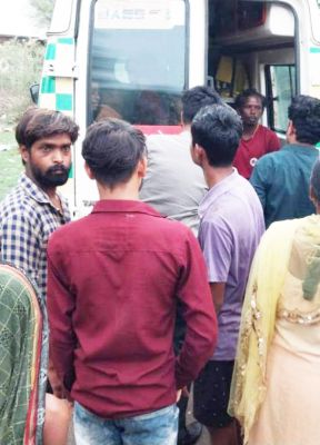 गाज से युवक की मौत, 8 जख्मी