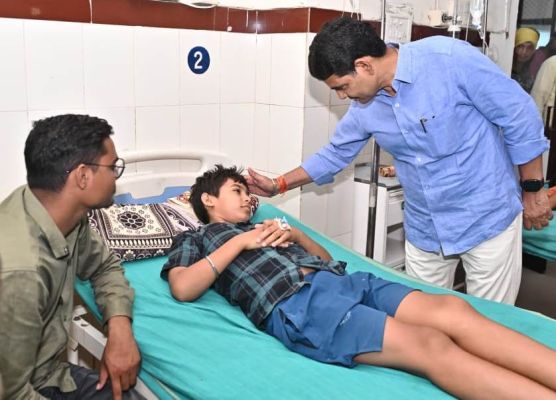 गाज से एक मृत, 9 जख्मी