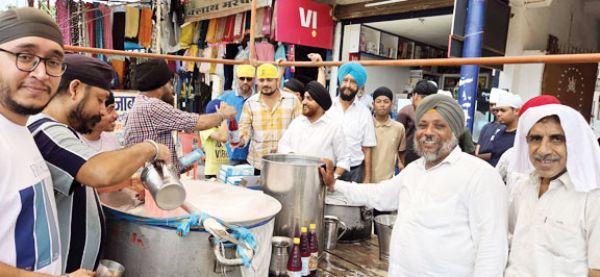  गुरु अर्जुन देव का शहीदी दिवस मनाया