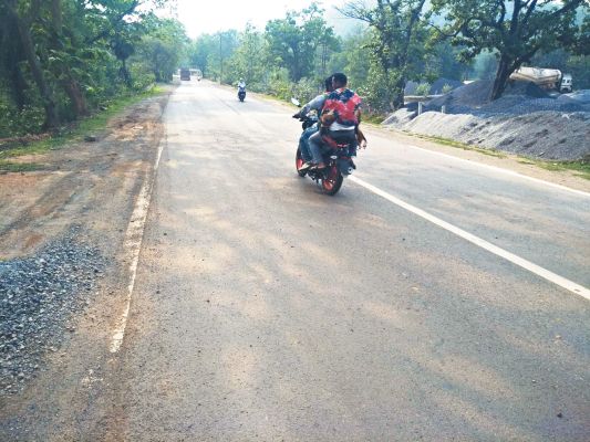 दंतेवाड़ा -बचेली सडक़ निर्माण से सुविधा