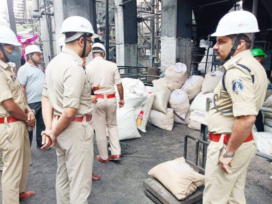 पुलिस ने किया 997.08 किलो गांजा नष्ट