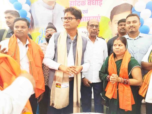 कांग्रेस को लगा बड़ा झटका, महिला पार्षद ने थामा भाजपा का हाथ