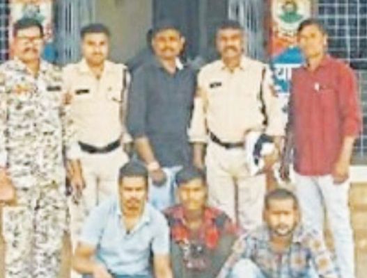 सोने-चांदी के जेवर बरामद, चोरी के 3 आरोपी गिरफ्तार